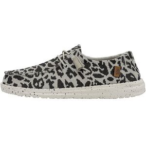 Hey Dude Women’s Cheetah Print  size 8